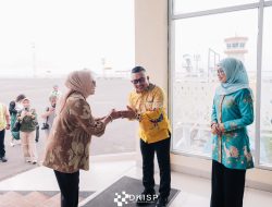 Tiba di Luwuk, Menteri PPPA di Sambut Bupati Banggai