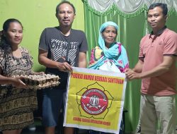 Bukan Karena Berlebih, Tapi Karena Peduli: Dua Anggota KT Nambo Berbagi Santunan