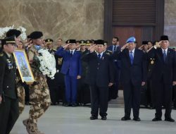 Prabowo Beri Penghormatan Terakhir Tiga Prajurit TNI Gugur di Lebanon