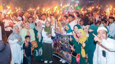 Pawai Obor Semarakkan Malam Takbir Idul Adha 1447 H di Luwuk